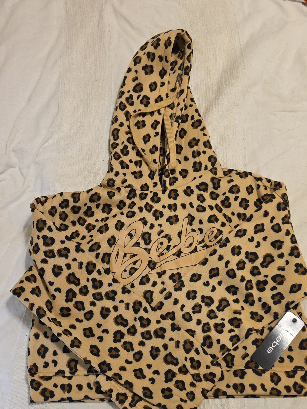 bebe Leopard Print Cropped Hoodie - Tan & Black